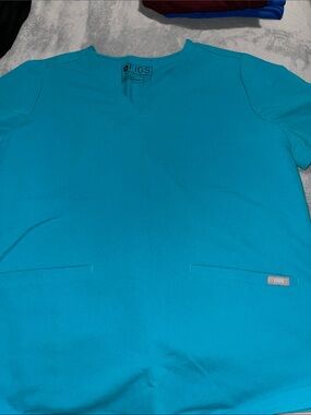 FIGS V-Neck Top in Turquoise Blue